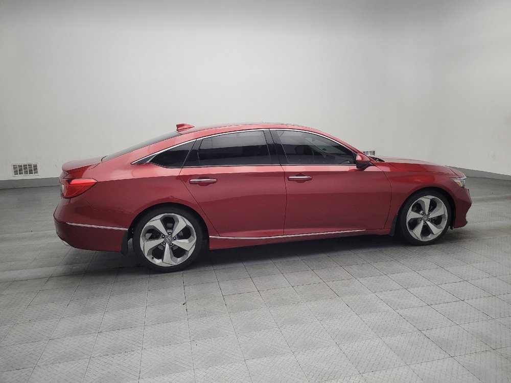 Used 2018 Honda Accord Touring image 10
