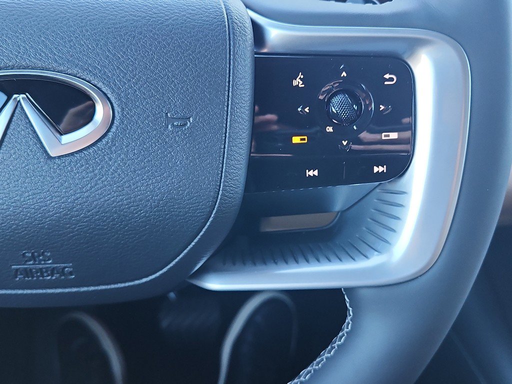 New 2026 INFINITI QX80 Luxe w/ Cargo Package image 16