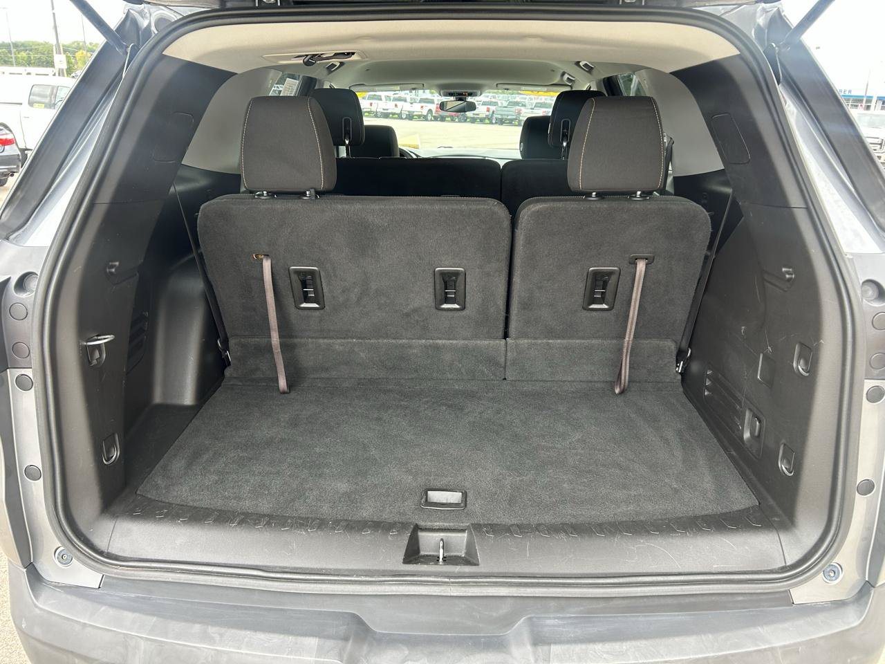 Used 2018 Chevrolet Traverse LS AWD/4WD image 18