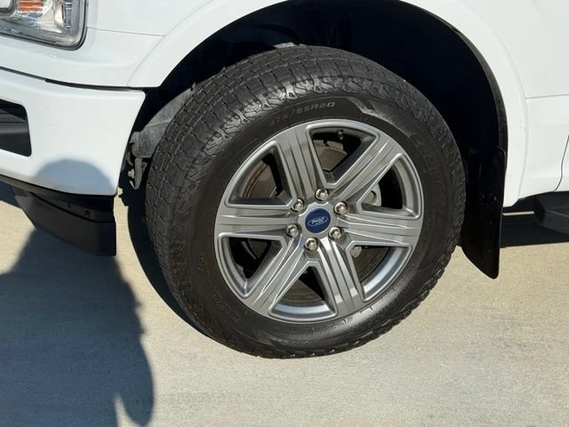 Used 2019 Ford F150 Lariat w/ Equipment Group 502A Luxury AWD/4WD image 4