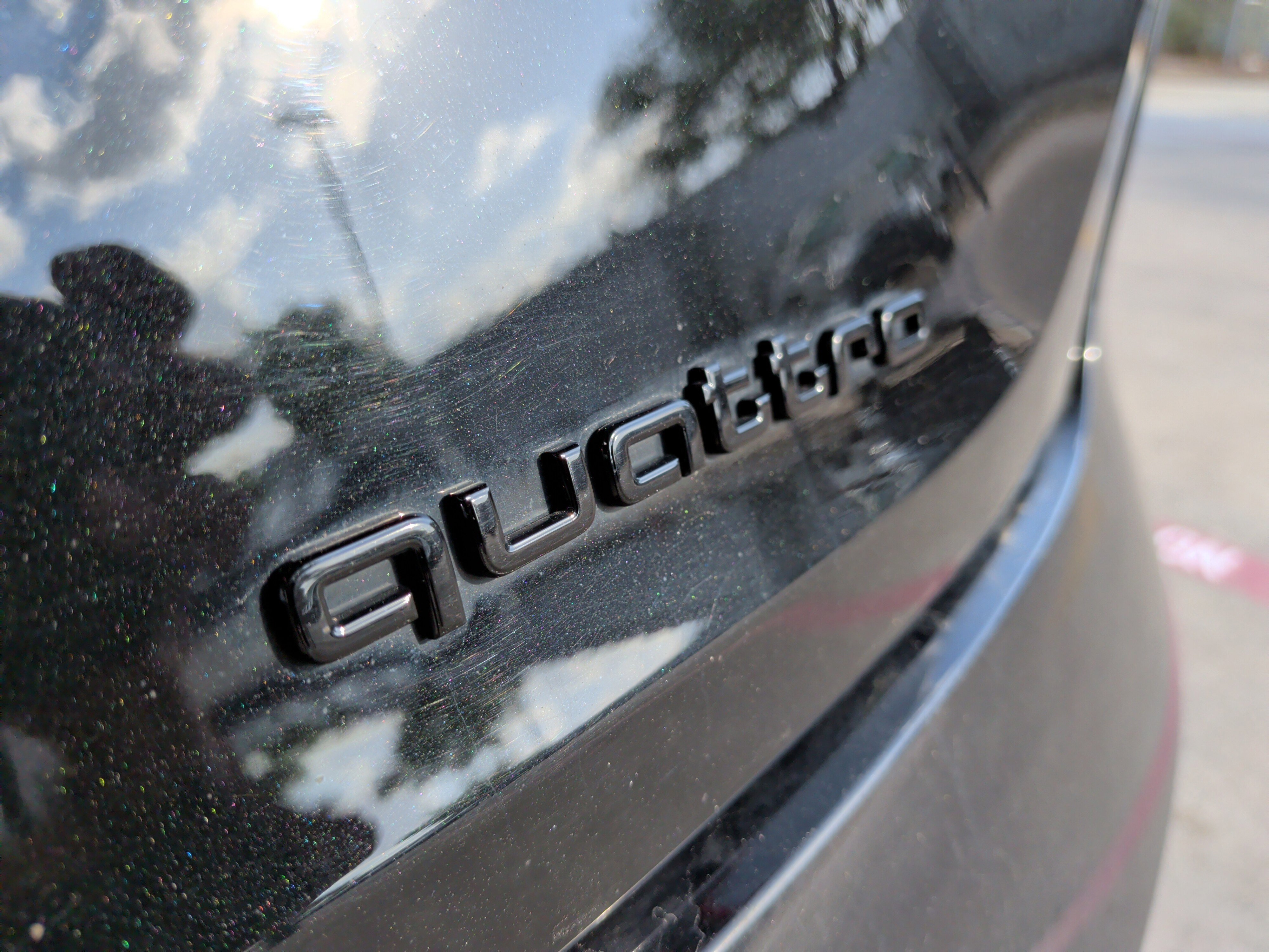 Used 2023 Audi e-tron Premium w/ Convenience Plus Package image 40