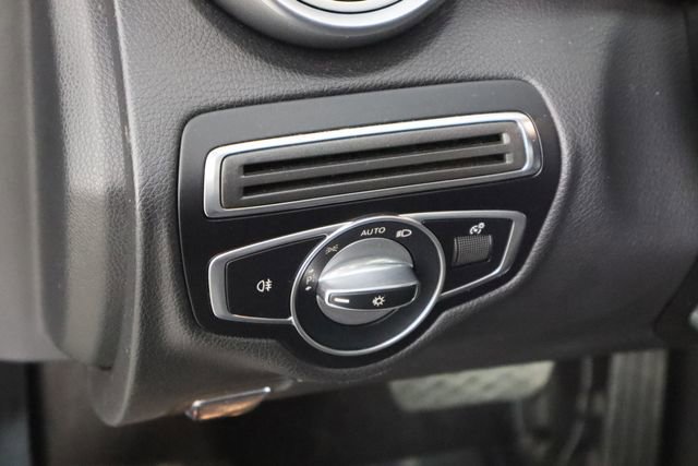 Used 2019 Mercedes-Benz C 300 Sedan image 21