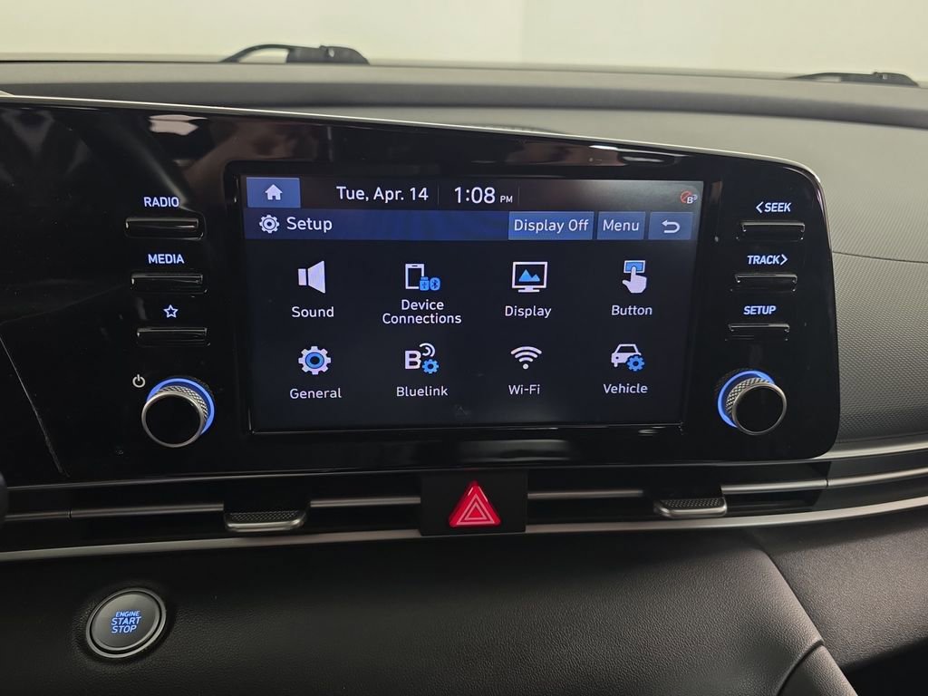 Used 2021 Hyundai Elantra SEL w/ Convenience + Premium Package image 13