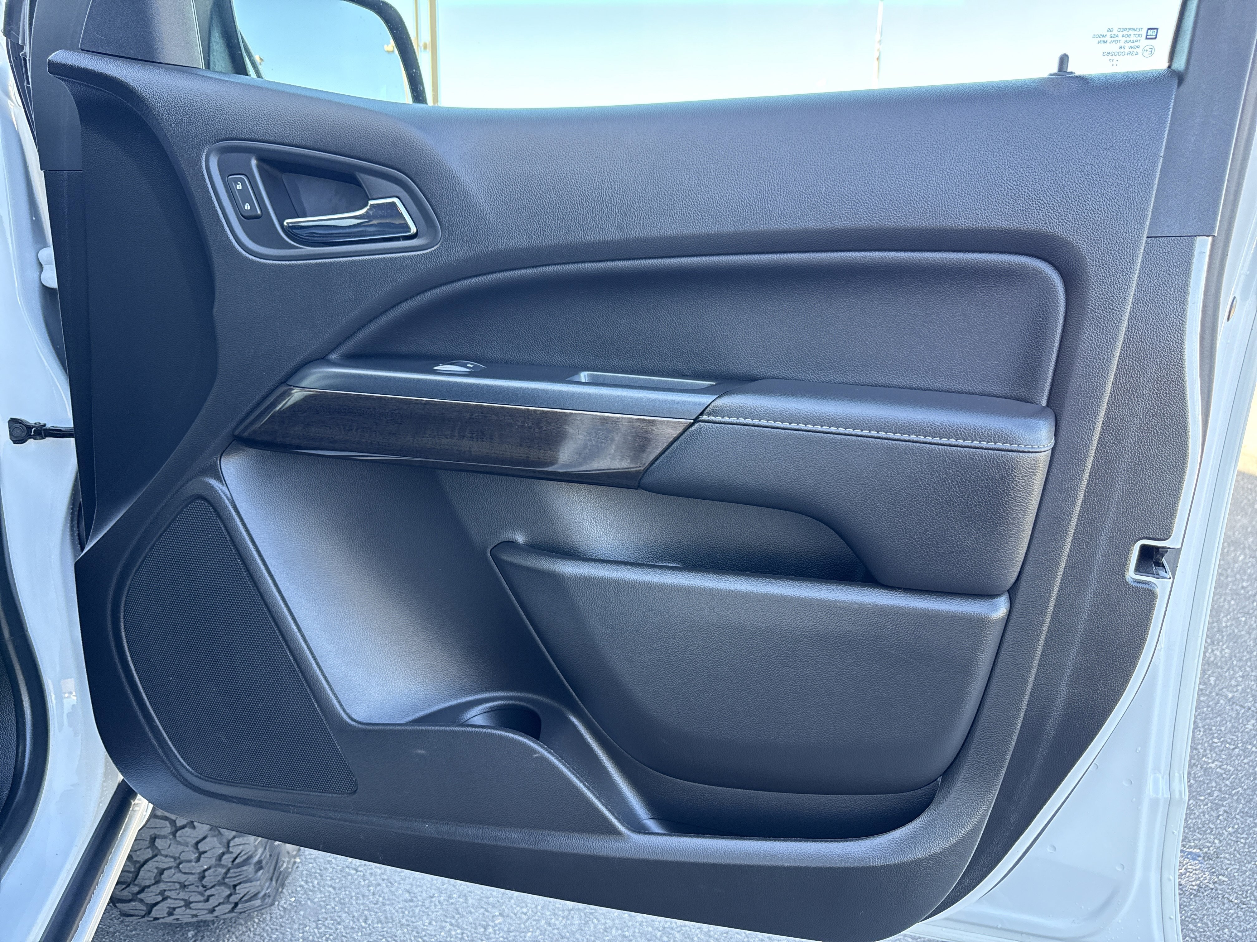 Used 2017 GMC Canyon SLT w/ Driver Alert Package image 52