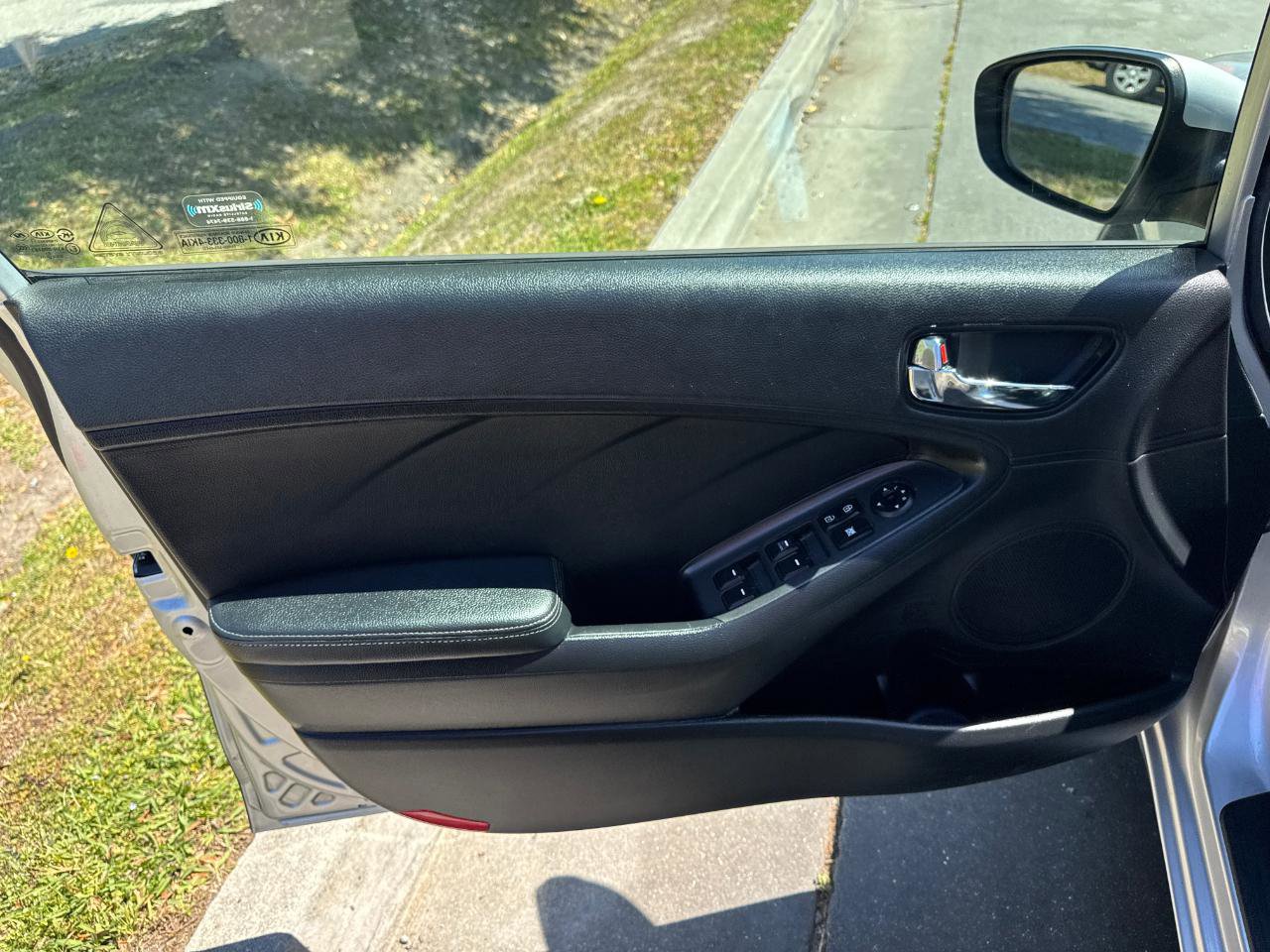 Used 2014 Kia Forte LX w/ Popular Package image 11