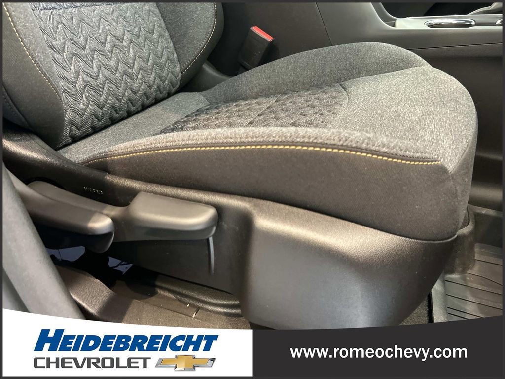 Certified 2024 Chevrolet Equinox LT w/ LPO, Floor Liner Package image 34