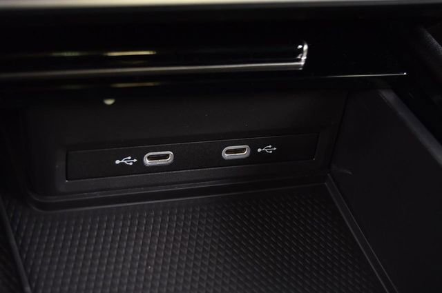 New 2026 Volkswagen Atlas Cross Sport SEL Premium R-Line image 16