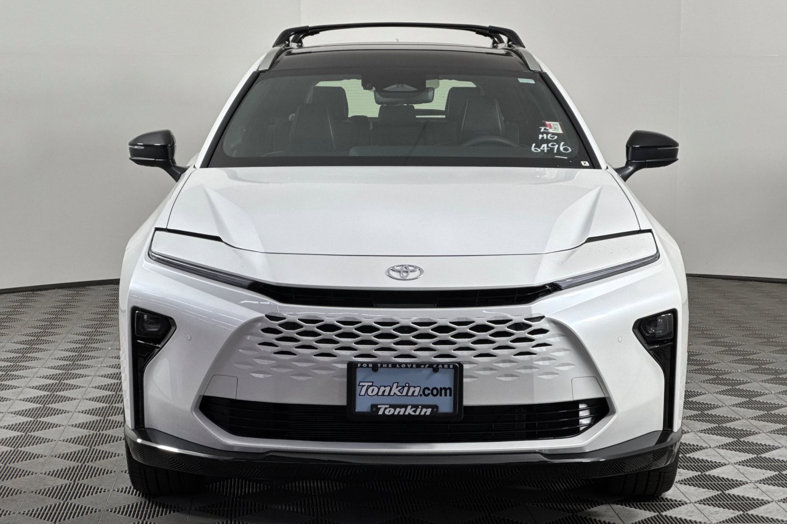 New 2025 Toyota Crown Signia image 9