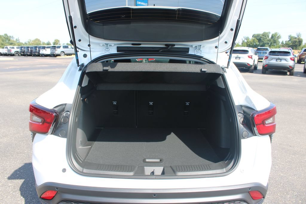 New 2026 Chevrolet Trax LT w/ Driver Confidence Package FWD image 18