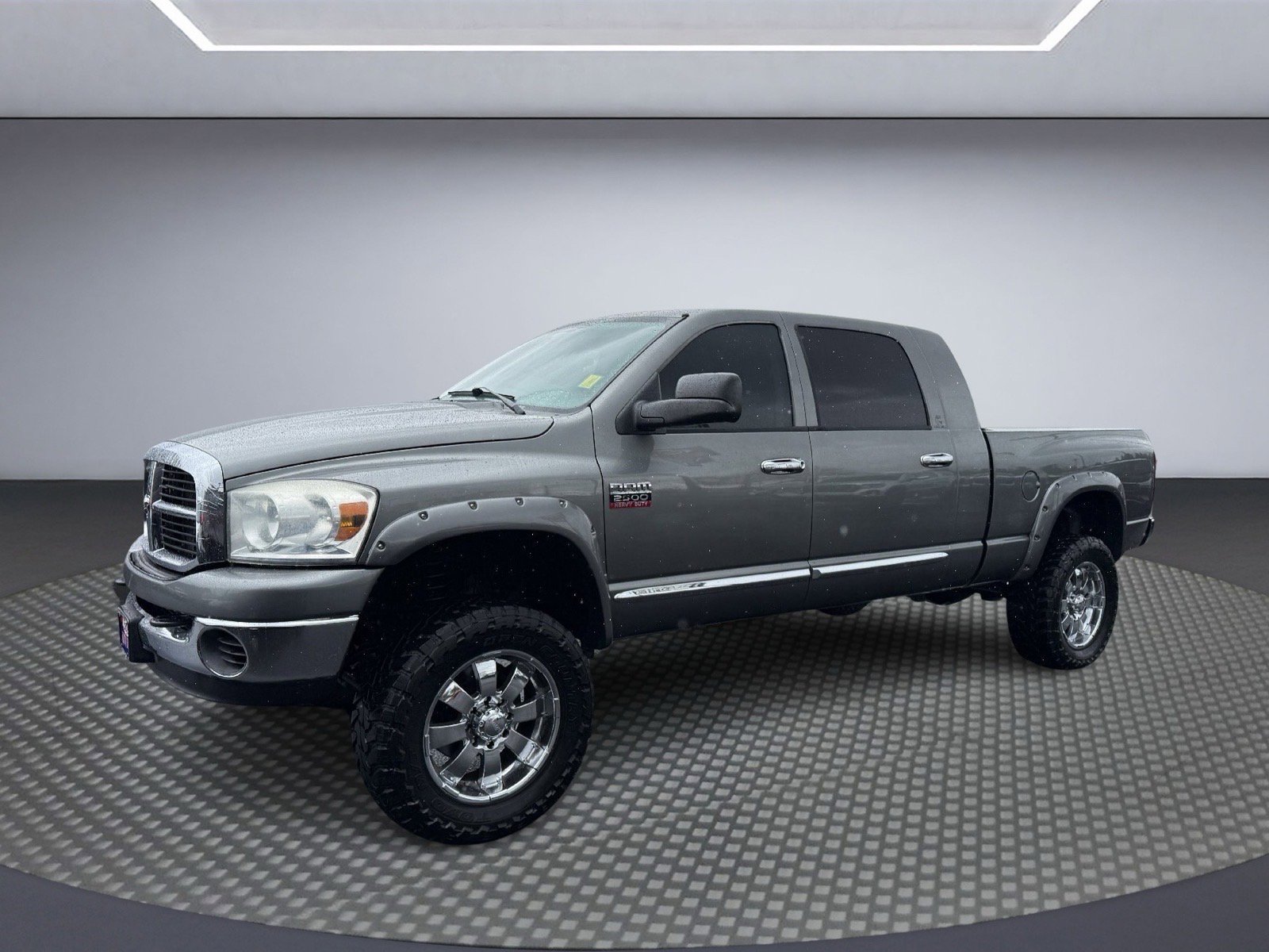 Used 2008 Dodge Ram 2500 Truck SXT image 2