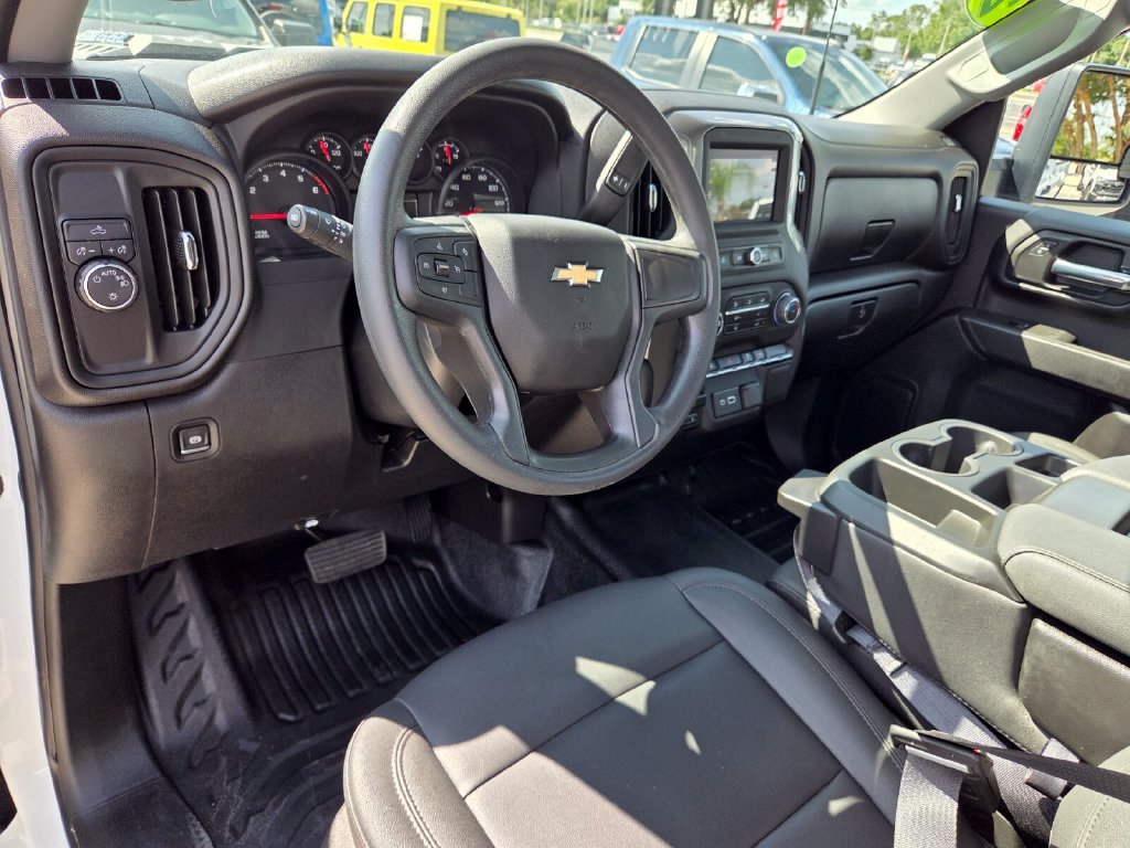 Used 2025 Chevrolet Silverado 2500 W/T RWD image 8