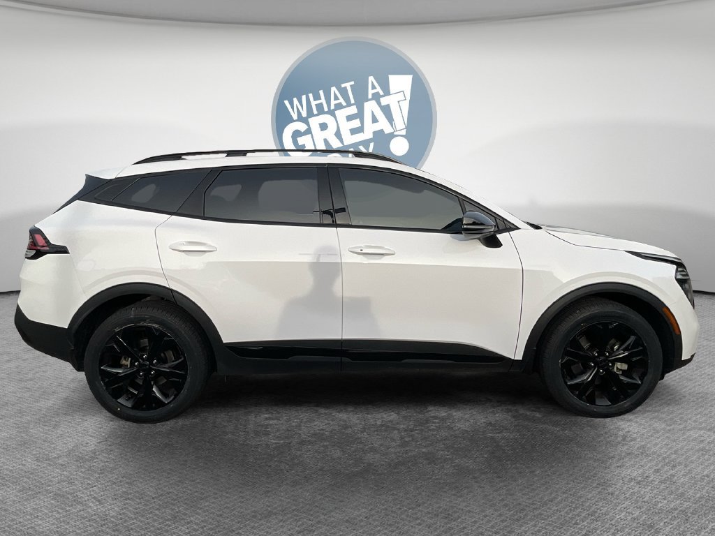 Used 2025 Kia Sportage X-Line w/ Premium Package AWD/4WD image 2