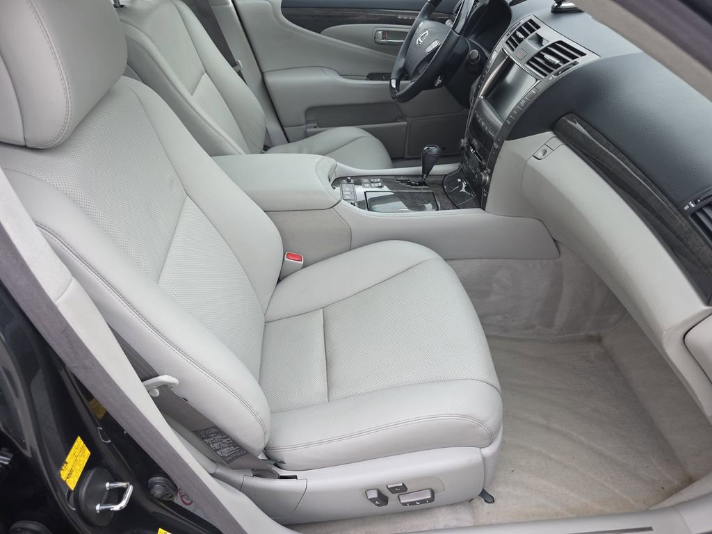 Used 2009 Lexus LS 460 L image 22