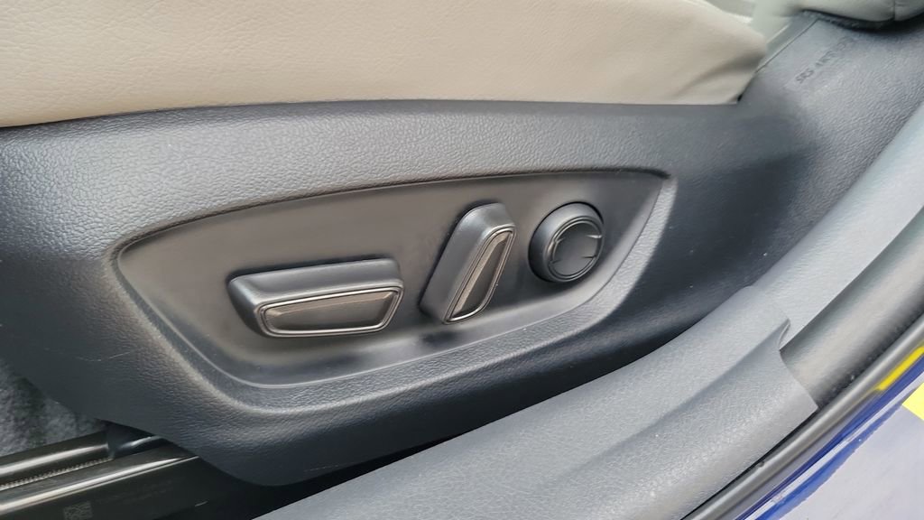 Certified 2023 Toyota Camry SE image 16