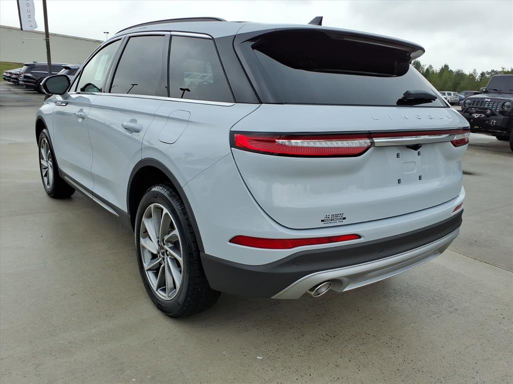 New 2026 Lincoln Corsair Premiere image 3