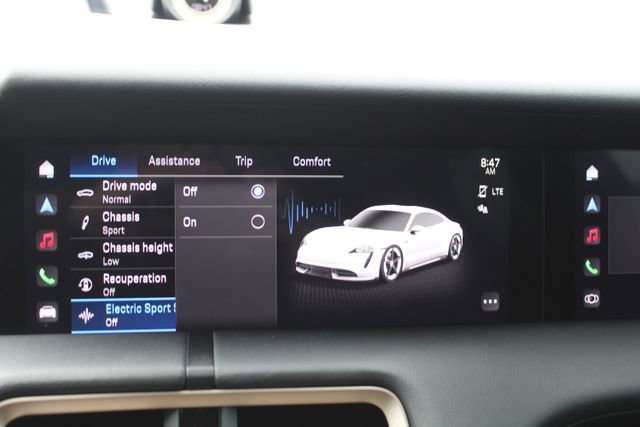 Used 2022 Porsche Taycan 4S image 31