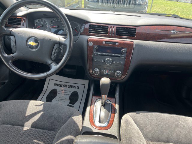 Used 2011 Chevrolet Impala LT image 20