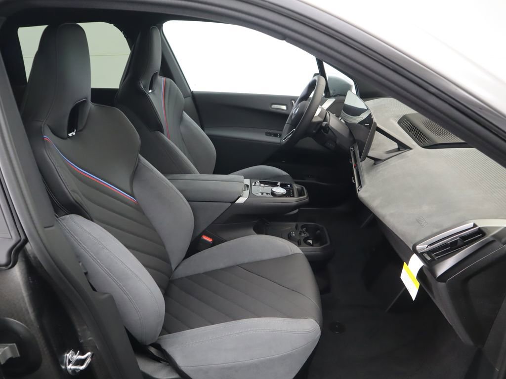New 2026 BMW iX xDrive45 w/ M Sport Package image 21