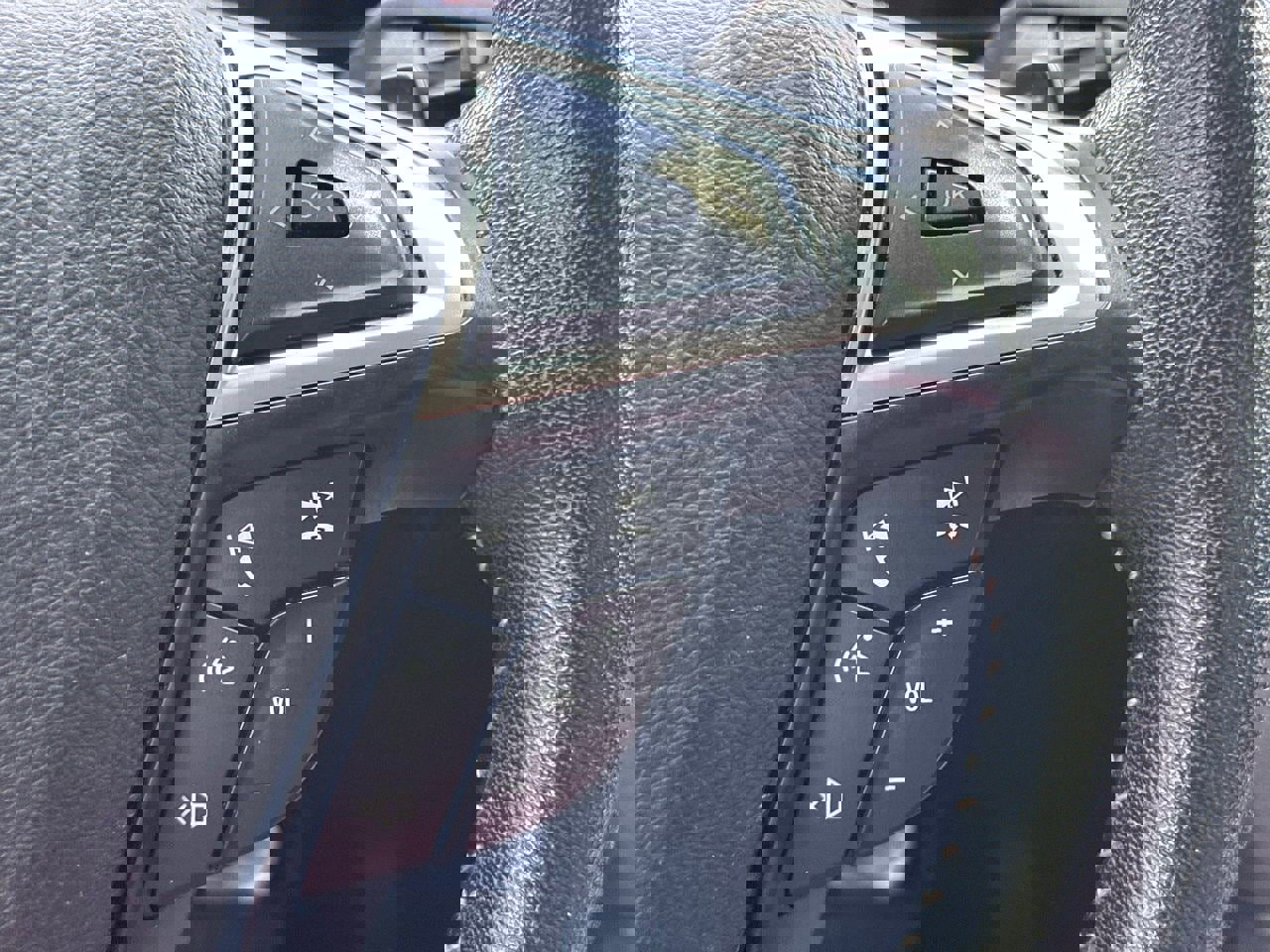 Used 2019 Ford Fusion SE w/ Equipment Group 151A image 29