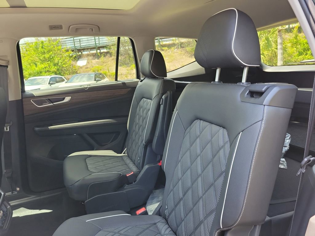 New 2026 Volkswagen Atlas SEL Premium R-Line AWD/4WD image 8