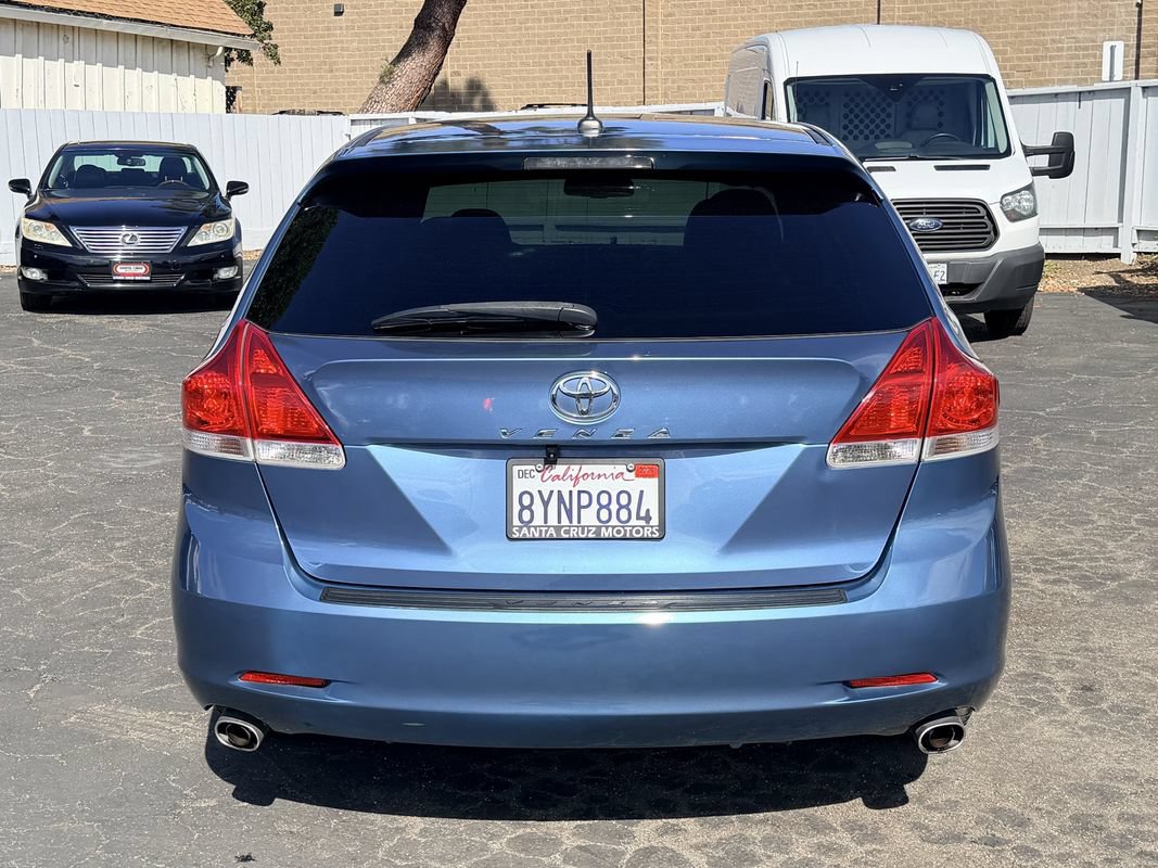 Used 2010 Toyota Venza w/ Leather Pkg FWD image 5