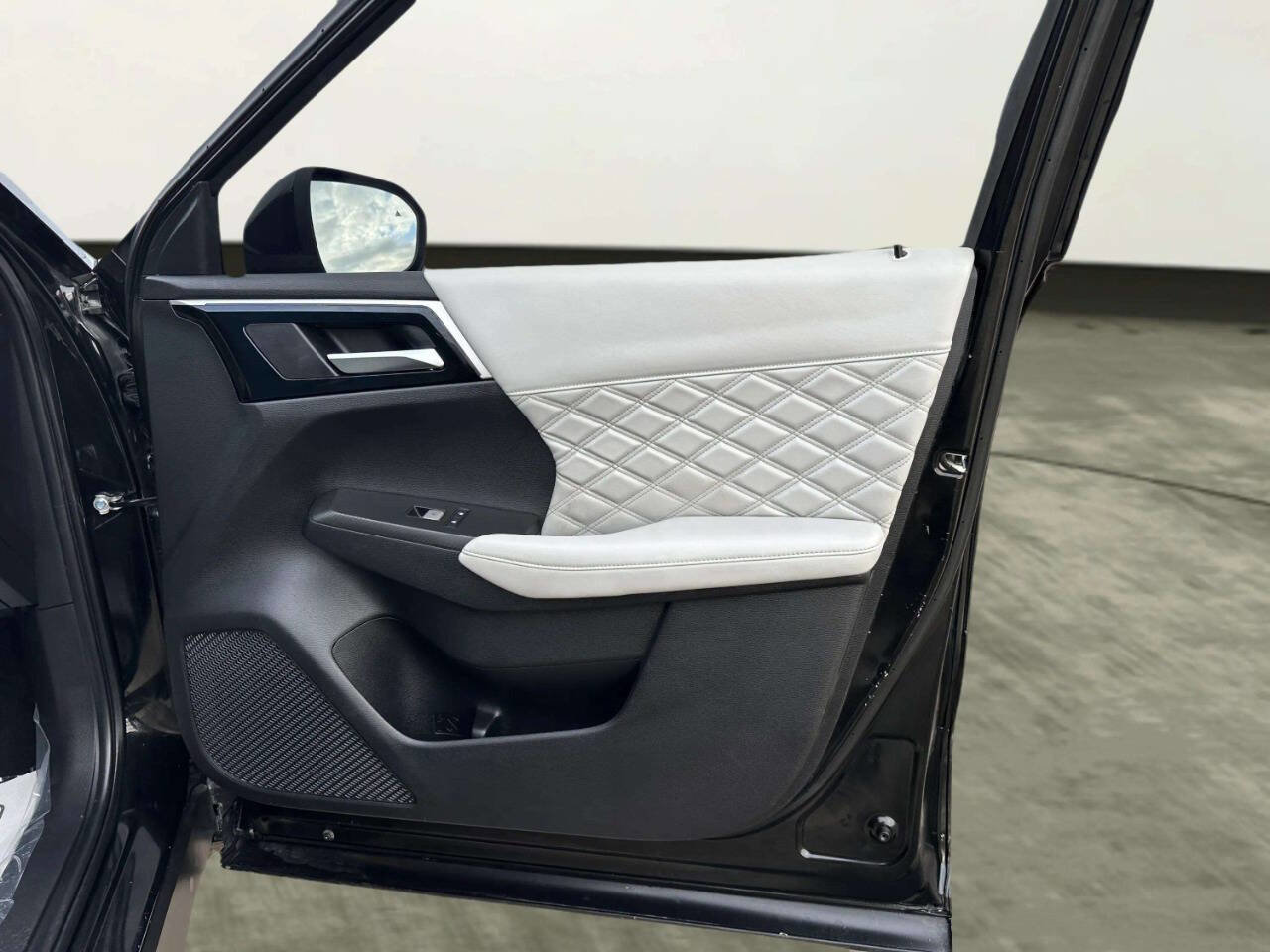 Used 2022 Mitsubishi Outlander SEL image 24