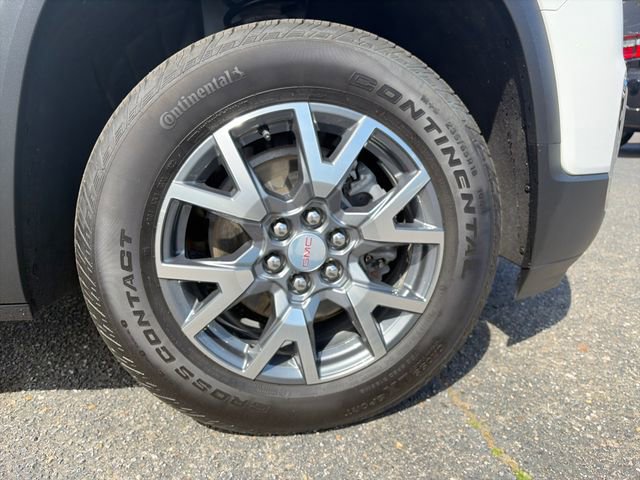 Used 2023 GMC Acadia SLT w/ Preferred Package image 11