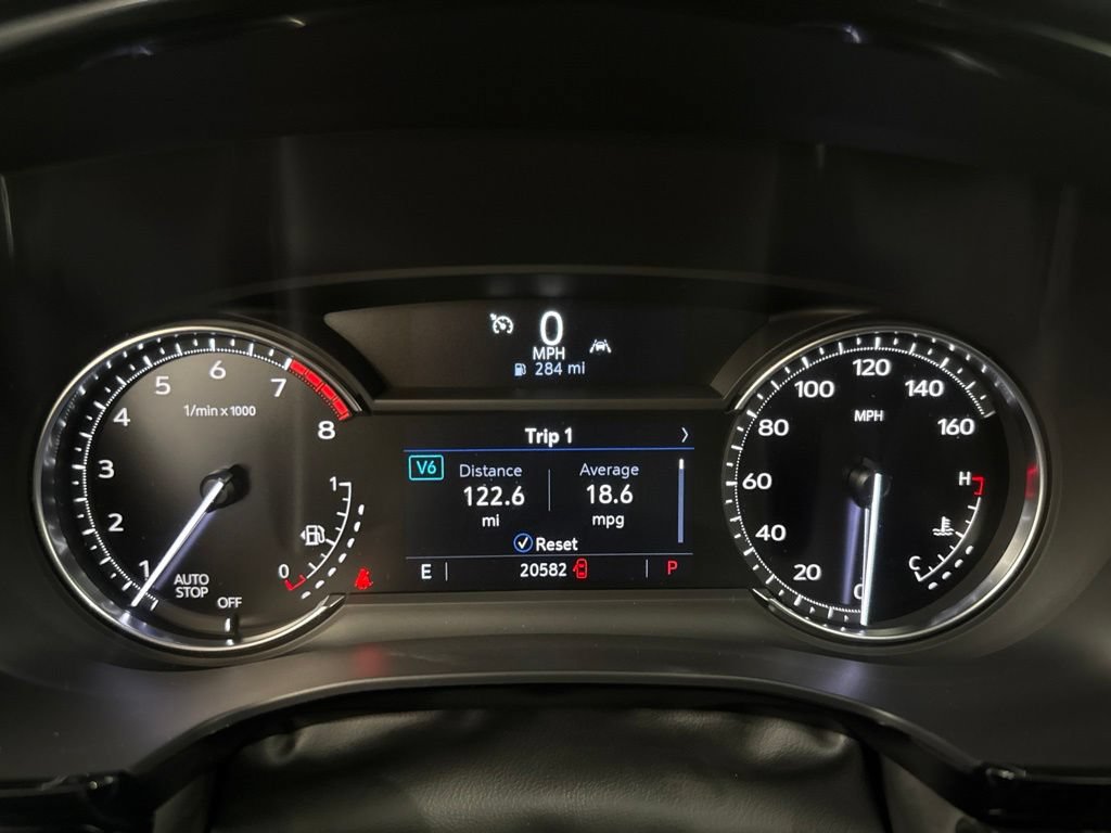 Certified 2025 Cadillac XT6 Premium Luxury FWD image 36