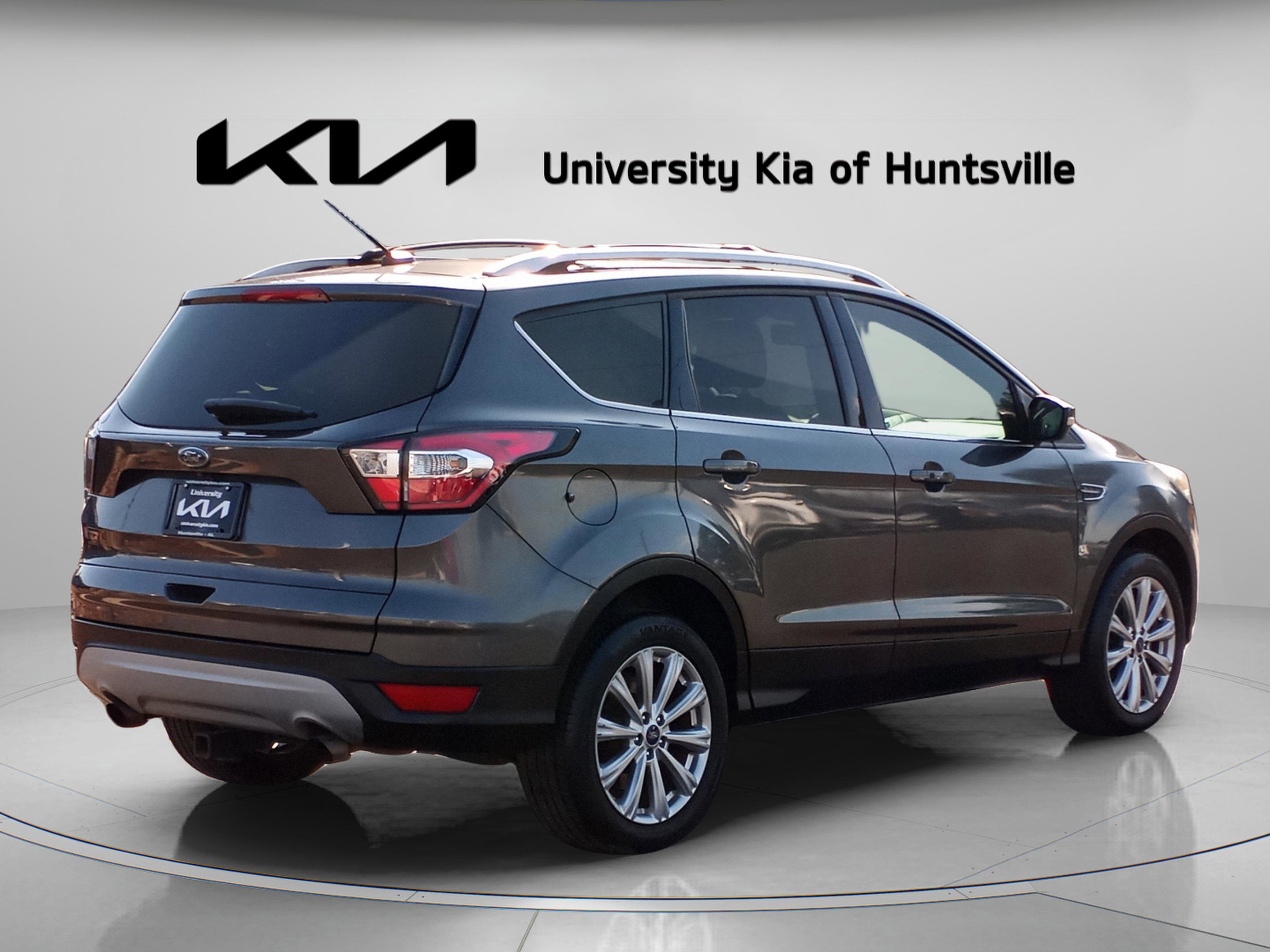 Used 2017 Ford Escape Titanium image 7