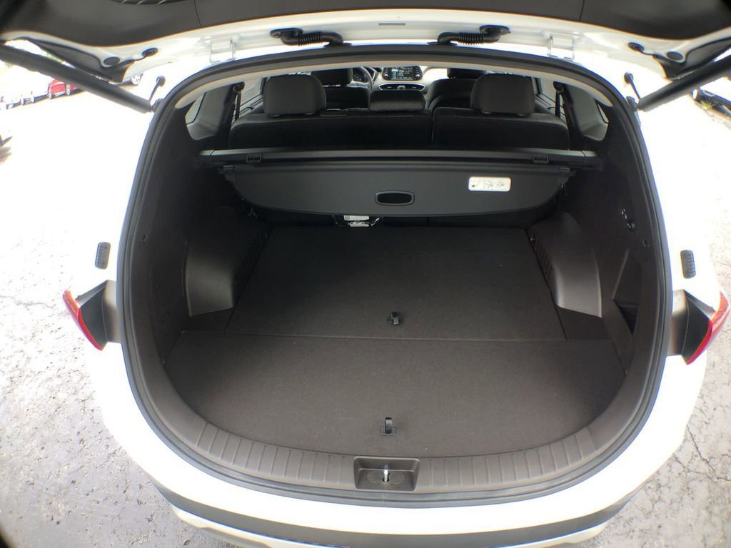 Used 2020 Hyundai Santa Fe SEL w/ Convenience Package image 45