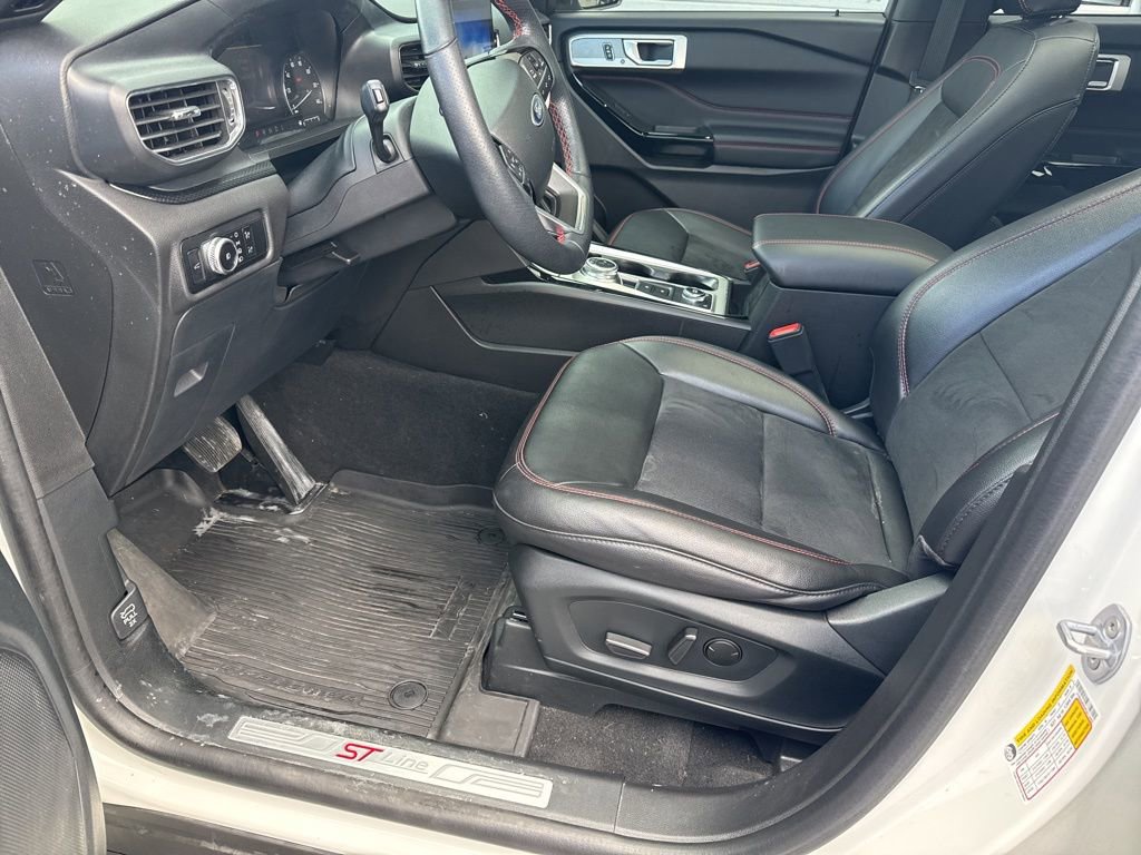 Used 2023 Ford Explorer ST-Line w/ Class IV Trailer Tow Package image 21