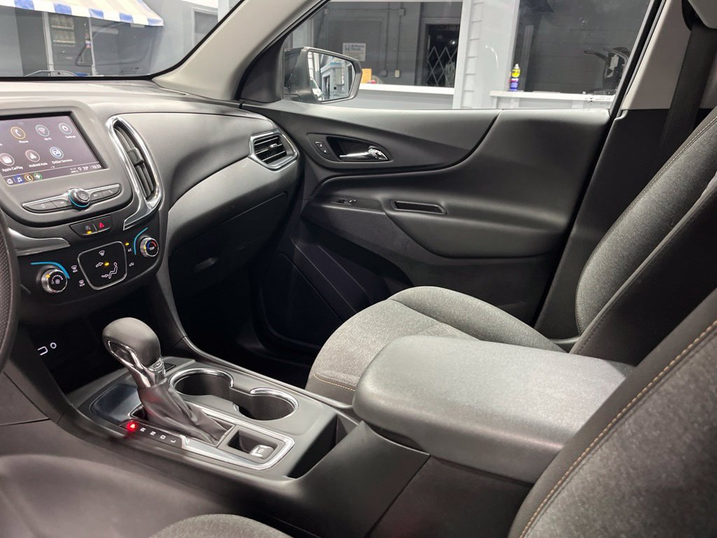 Used 2022 Chevrolet Equinox LT FWD image 17