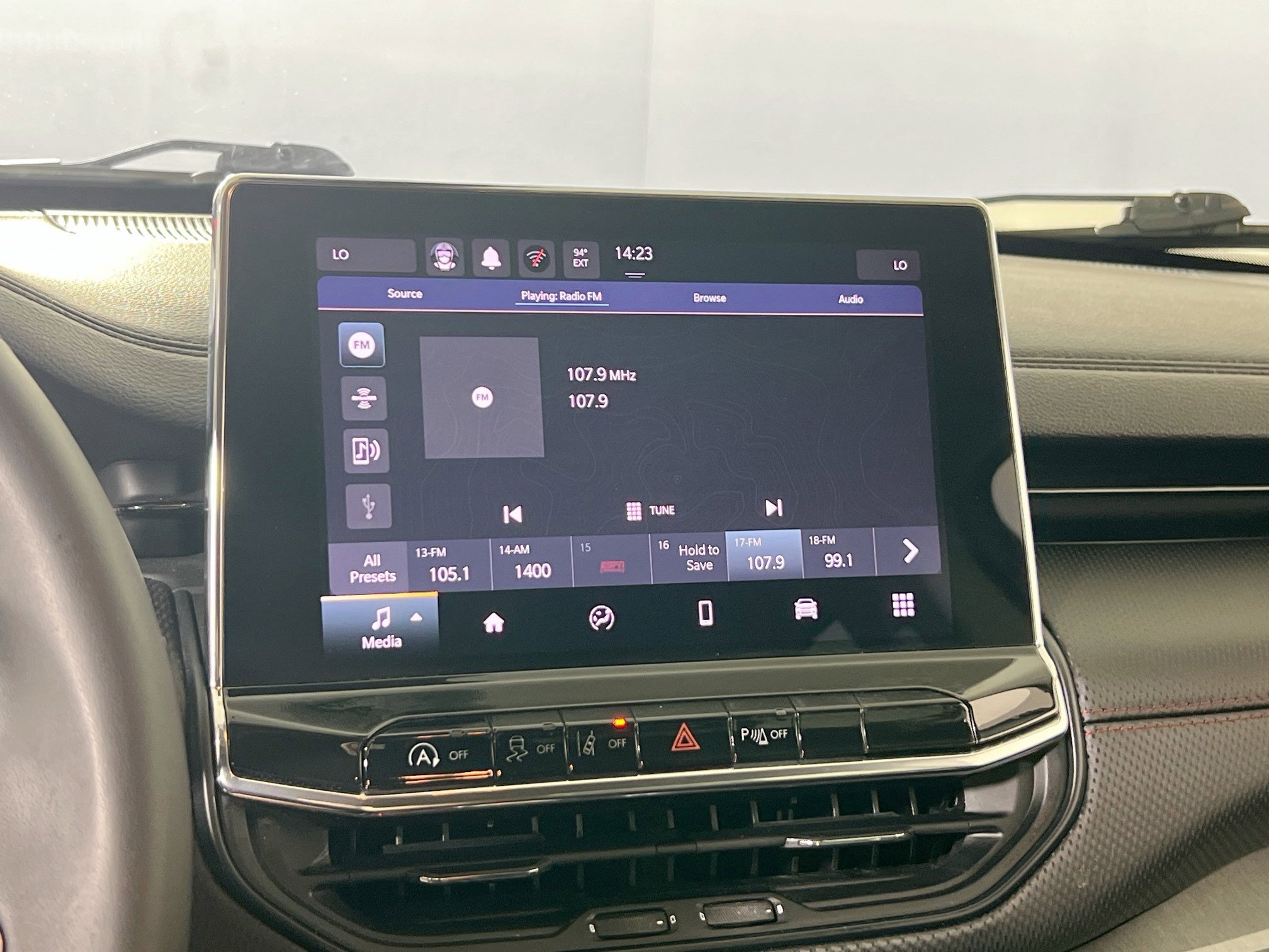 Used 2022 Jeep Compass Trailhawk image 14