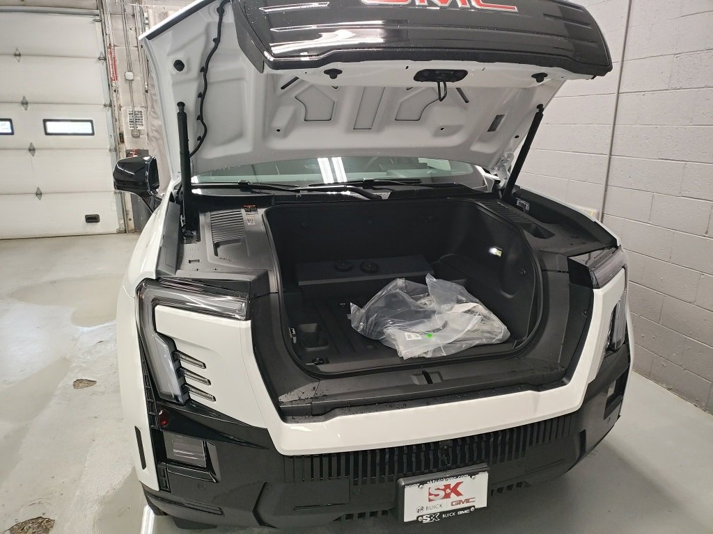 New 2026 GMC Sierra EV Elevation image 7