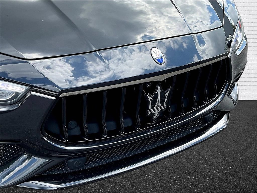 Used 2021 Maserati Ghibli S RWD image 27