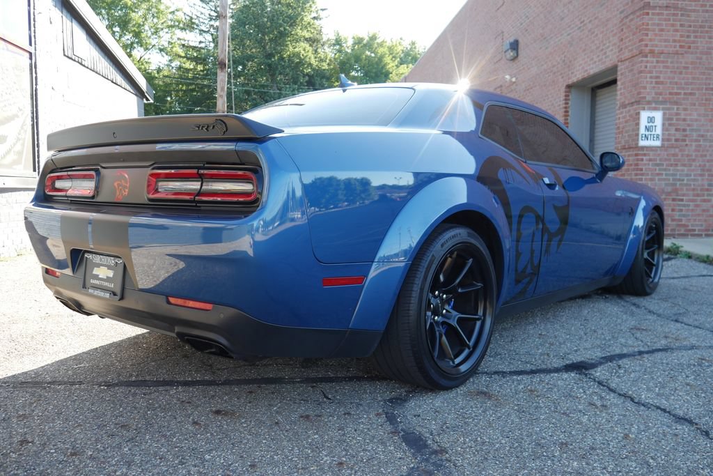 Used 2022 Dodge Challenger SRT Hellcat RWD image 5