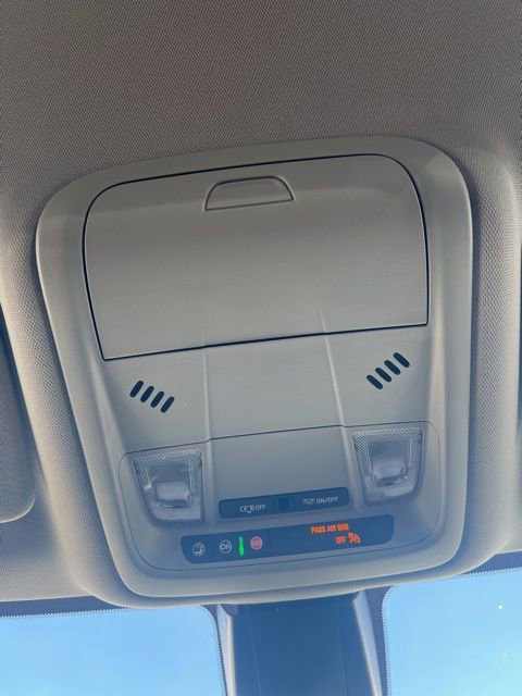 Used 2025 Chevrolet Blazer LT image 18