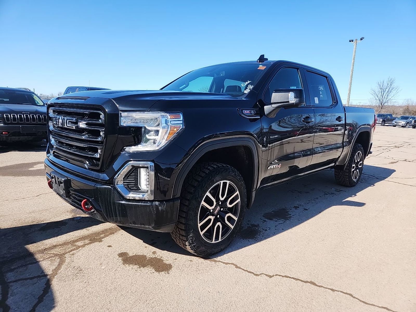 Used 2021 GMC Sierra 1500 AT4 w/ AT4 Preferred Package AWD/4WD video 1
