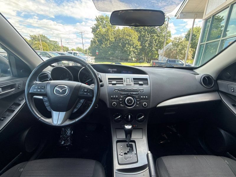 Used 2012 MAZDA MAZDA3 i Touring FWD image 21