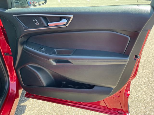 Used 2024 Ford Edge SEL w/ Convenience Package image 38
