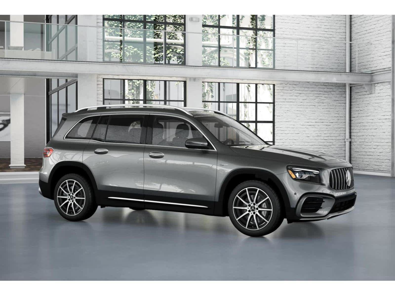 Used 2025 Mercedes-Benz GLB 35 AMG 4MATIC image 13