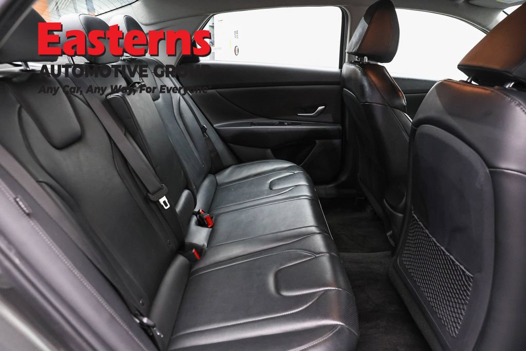 Used 2024 Hyundai Elantra Limited FWD image 24
