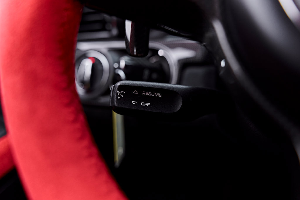 Used 2019 Porsche 911 GT2 RS RWD image 74