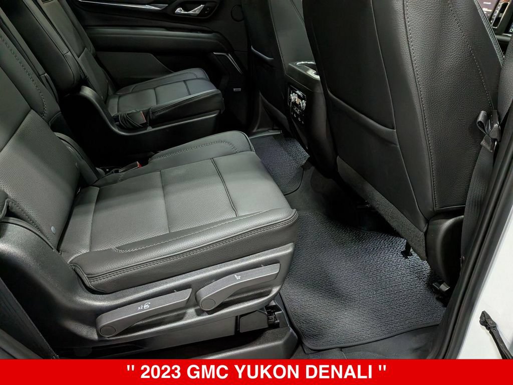 Used 2023 GMC Yukon Denali w/ Advanced Technology Package AWD/4WD image 36