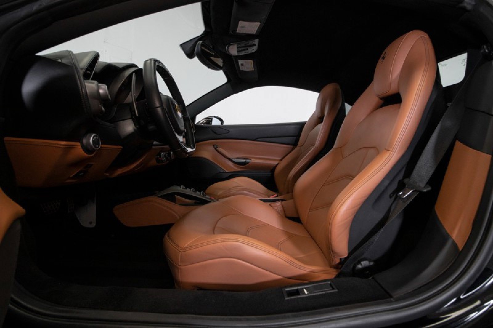 Used 2018 Ferrari 488 GTB image 20