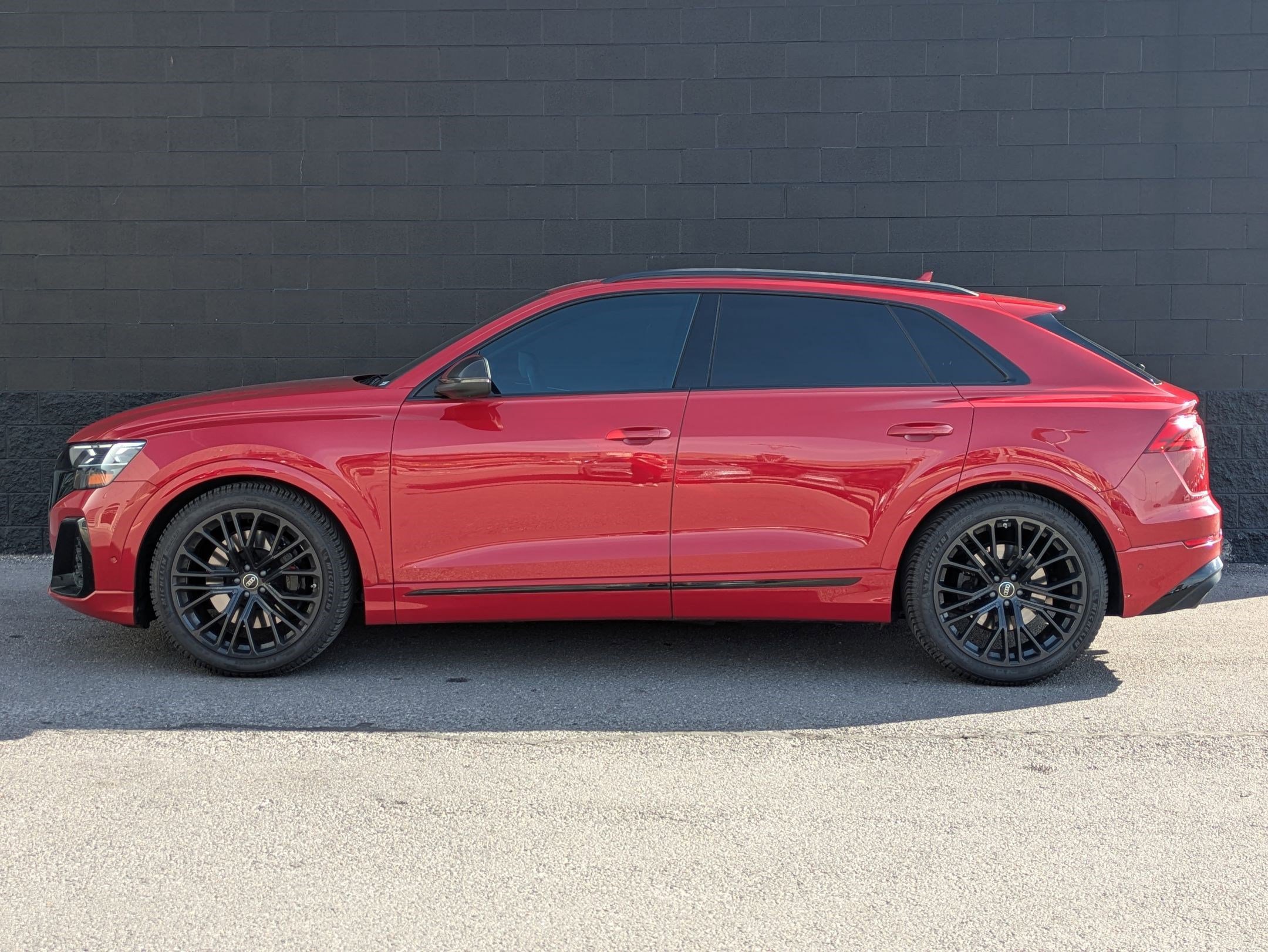 Certified 2024 Audi SQ8 Prestige image 9