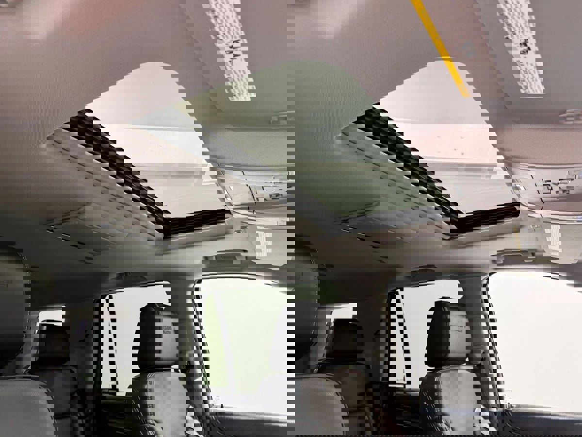 Used 2015 GMC Yukon Denali w/ Premium Package image 31