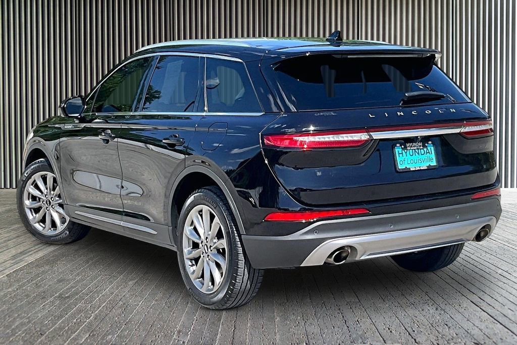 Used 2021 Lincoln Corsair AWD w/ Premium Package image 3