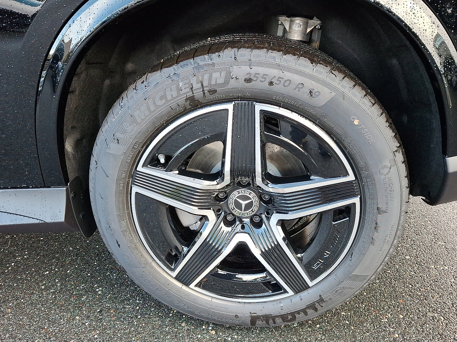 Used 2026 Mercedes-Benz GLC 300 4MATIC image 5