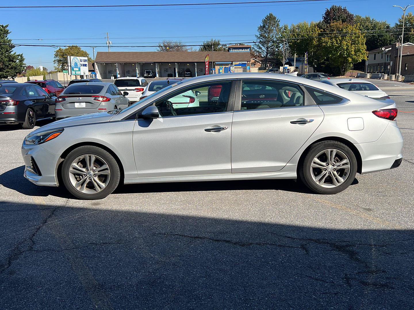 Used 2018 Hyundai Sonata SEL w/ Tech Package 02 FWD image 2